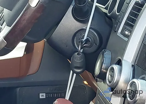 2015 Toyota Sequoia Platinum 5.7L V8 z USA, uszkodzony, nr VIN 5TDYY5G1XFS057531